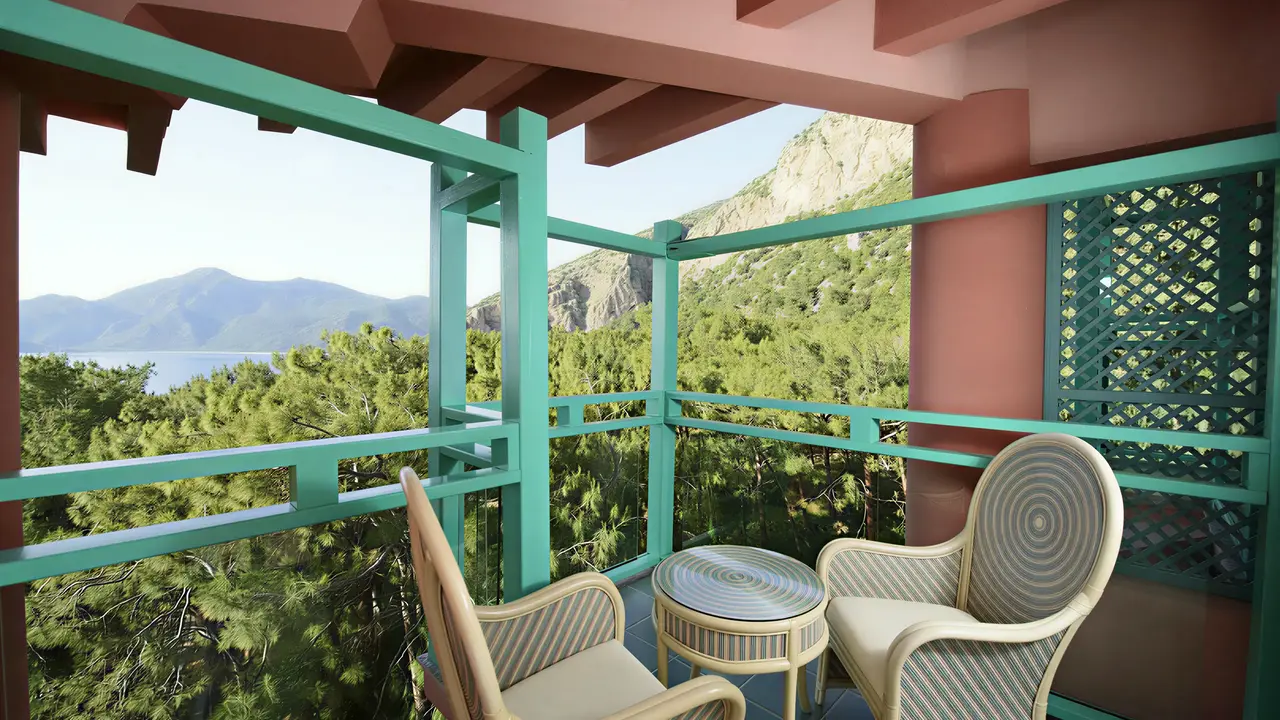 Prywatny balkon z widokiem w Liberty Lykia Adults Only