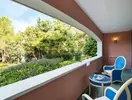 Balkon z widokiem na zieleń w Liberty Lykia Adults Only