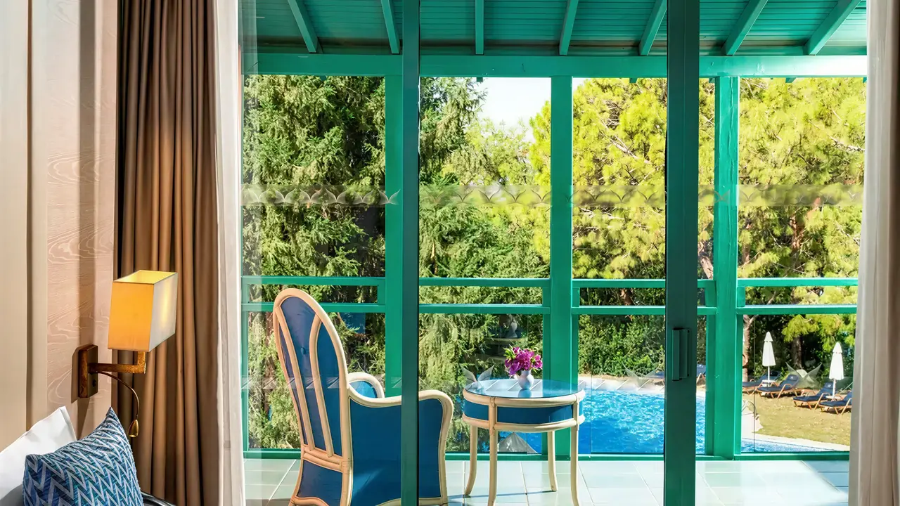 Prywatny balkon z widokiem w Liberty Lykia Adults Only