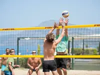Gra w siatkówkę plażową w Liberty Lykia Adults Only