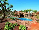 Basen z wodospadem w Lopesan Baobab Resort