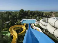 Zjeżdżalnie wodne w hotelu Lykia World Antalya & Links Golf