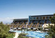 Widok na kompleks budynków i baseny Lykia World Antalya & Links Golf
