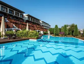 Basen zewnętrzny w hotelu Lykia World Antalya & Links Golf