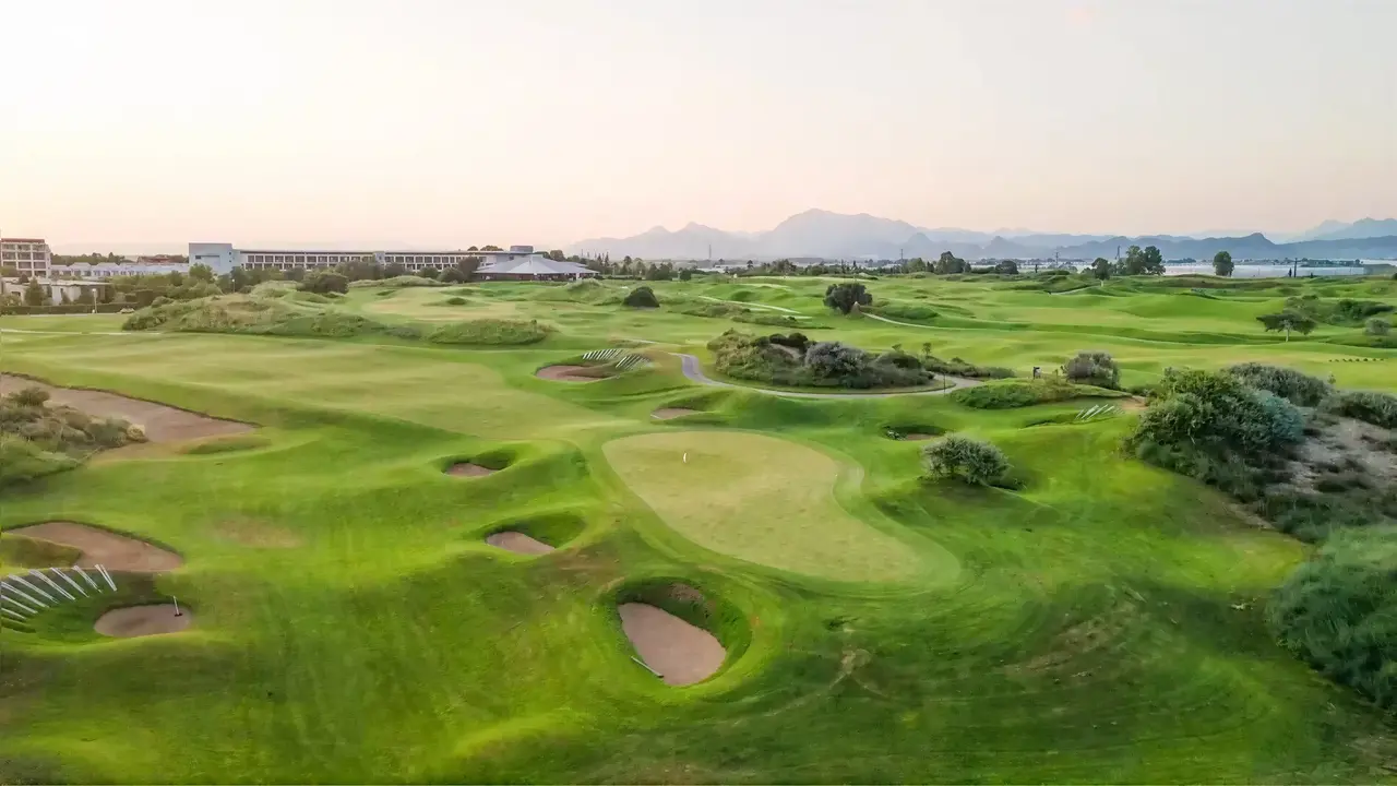 Pole golfowe w Lykia World Antalya & Links Golf