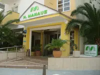 Wejście do budynku Manaus