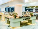 Bufet z jedzeniem w hotelu Marhaba Salem