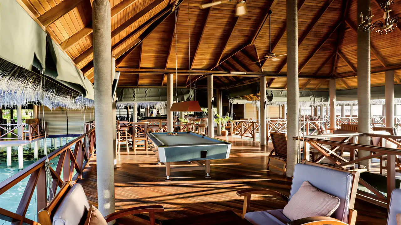 Stół do bilarda w Medhufushi Island Resort