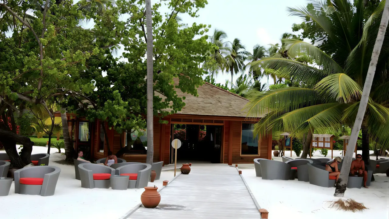 Pawilon na plaży w Meeru Island Resort