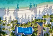 Widok z lotu ptaka na Meeru Island Resort i plażę