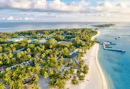 Widok z lotu ptaka na kompleks Meeru Island Resort