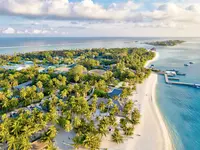 Widok z lotu ptaka na kompleks Meeru Island Resort