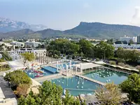 Widok na kompleks basenów w Miarosa Kemer Beach