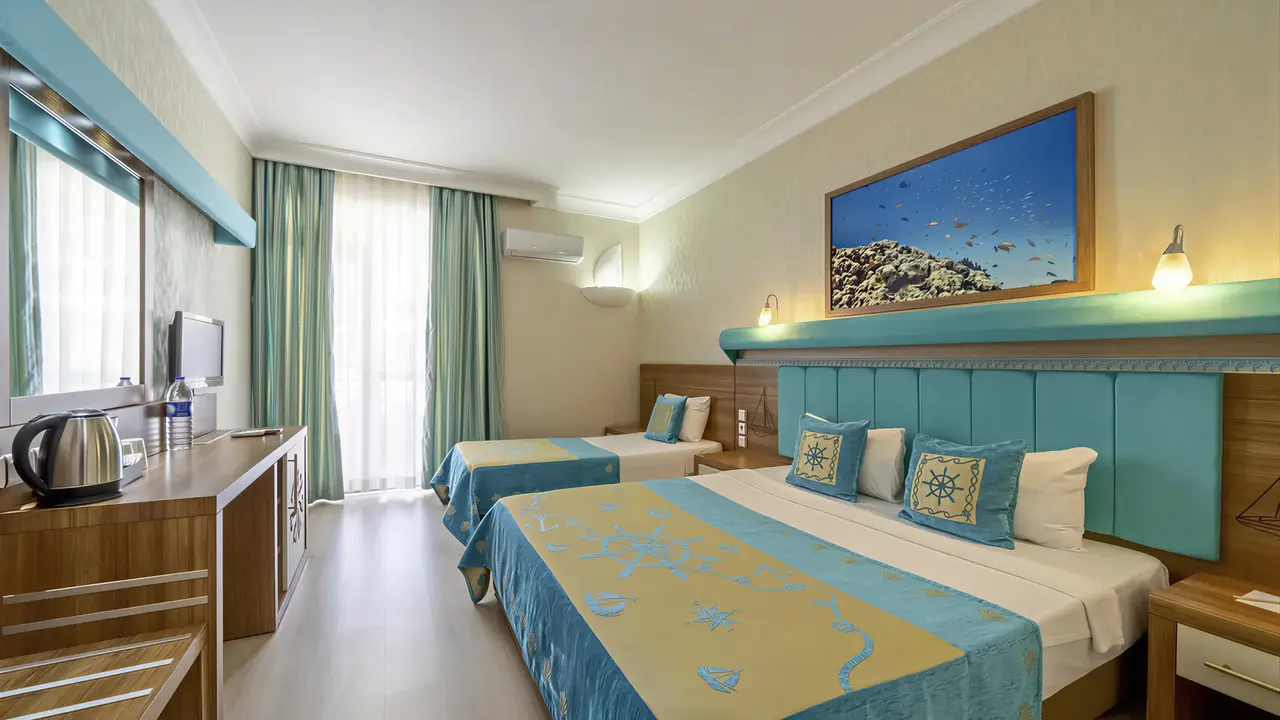 Pokój z łóżkami w hotelu Miarosa Kemer Beach