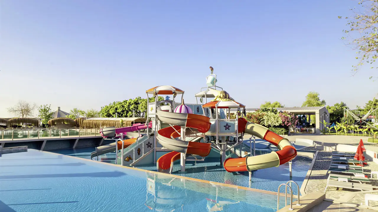 Zjeżdżalnie wodne w Miarosa Kemer Beach