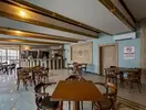 Stolik i krzesła w restauracji Miarosa Kemer Beach