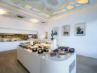 Bufet z jedzeniem w Mivara Luxury Resort & Spa Bodrum