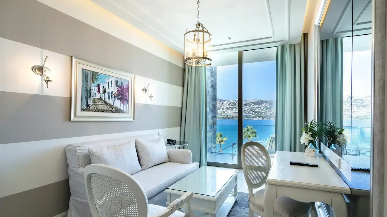 Jasny salon w pokoju gościnnym Mivara Luxury Resort & Spa Bodrum