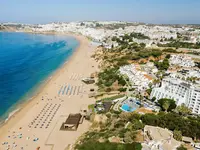 Widok z lotu ptaka na Monica Isabel Beach Club i plażę