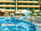 Basen ze zjeżdżalnią w hotelu MPM Kalina Garden