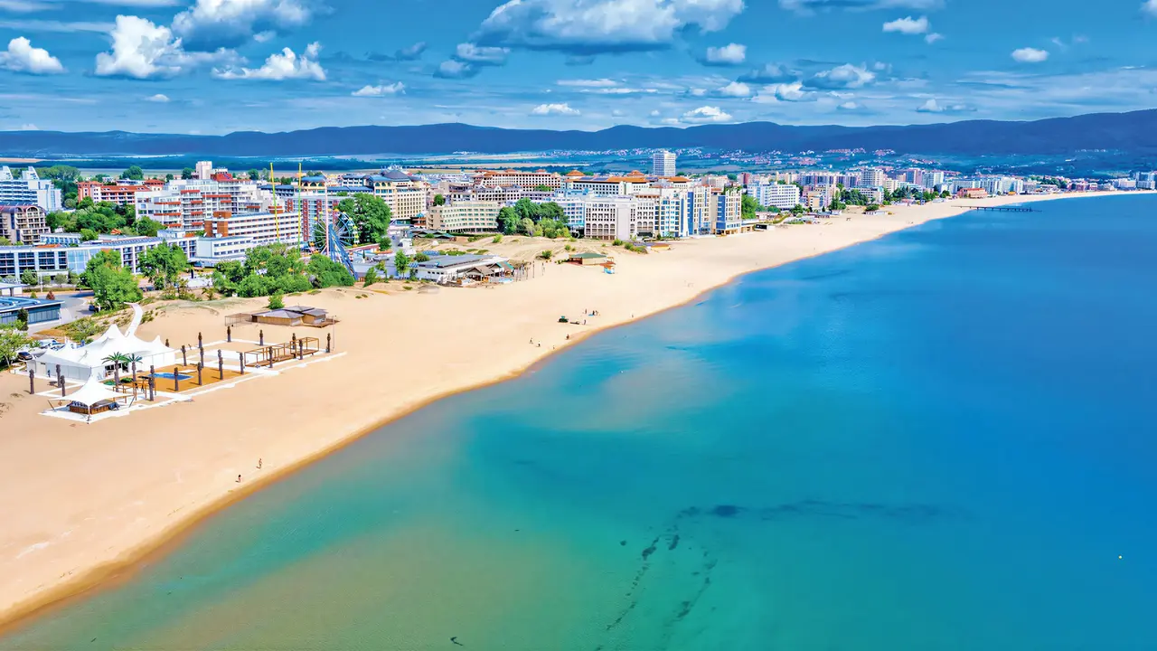 Widok z lotu ptaka na MPM Kalina Garden i plażę