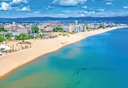 Widok z lotu ptaka na MPM Kalina Garden i plażę