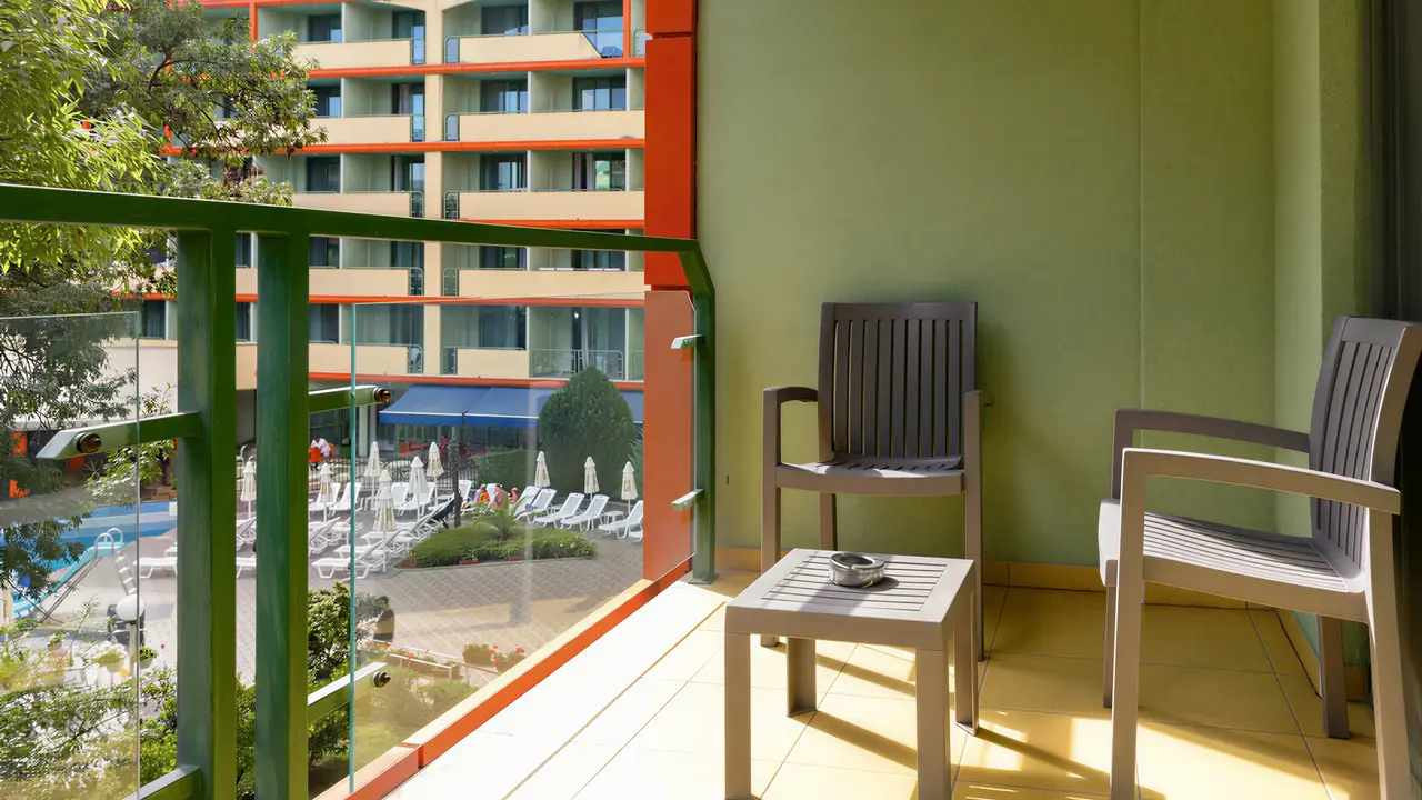 Balkon z widokiem na kompleks MPM Kalina Garden
