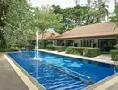 Basen z fontanną w Nai Yang Beach Resort