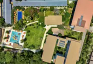 Widok z góry na kompleks Nai Yang Beach Resort
