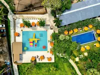 Widok z góry na kompleks Nai Yang Beach Resort