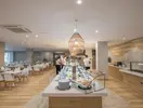 Bufet i strefa jadalna w Narcissos Waterpark Resort