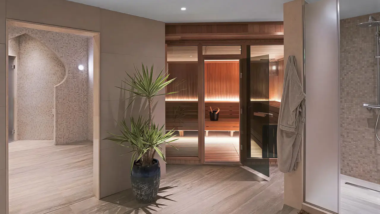 Strefa wellness i sauna w Olympic Lagoon Resort Paphos