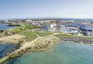 Widok na kompleks Olympic Lagoon Resort Paphos z lotu ptaka