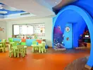 Kolorowy pokój dla dzieci w Olympic Lagoon Resort Paphos