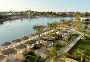 Widok na kompleks Panorama Bungalows El Gouna z lotu ptaka