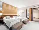 Nowoczesna sypialnia w hotelu Papillon Belvil