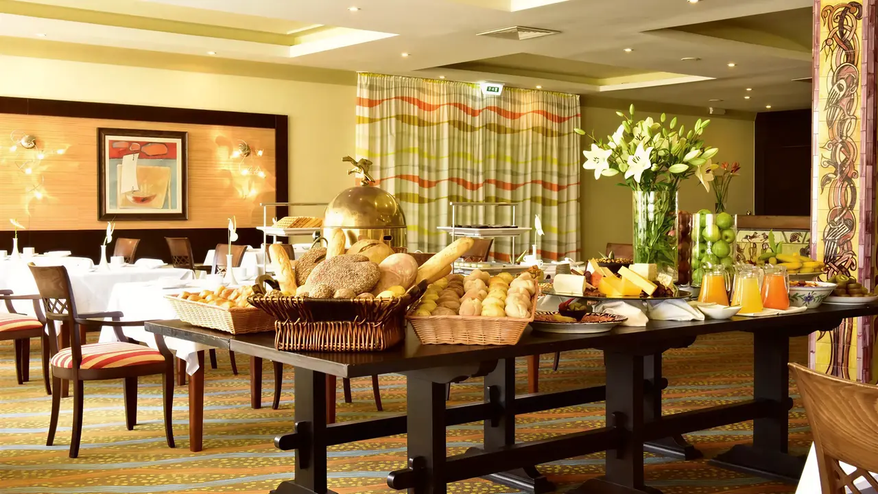 Bufet śniadaniowy w hotelu Pestana Viking