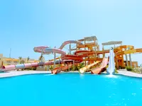 Zjeżdżalnie wodne w Pickalbatros Vita Resort Portofino