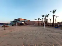 Boisko do siatkówki plażowej przy Pickalbatros Vita Resort Portofino