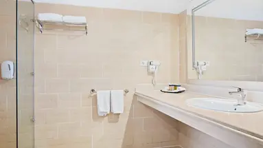 Łazienka w hotelu Pickalbatros Vita Resort Portofino