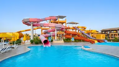 Zjeżdżalnie wodne w Pickalbatros Vita Resort Portofino
