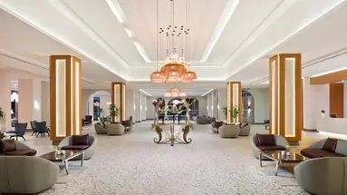 Wnętrze lobby w Pickalbatros Vita Resort Portofino
