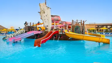 Zjeżdżalnie wodne w Pickalbatros Vita Resort Portofino