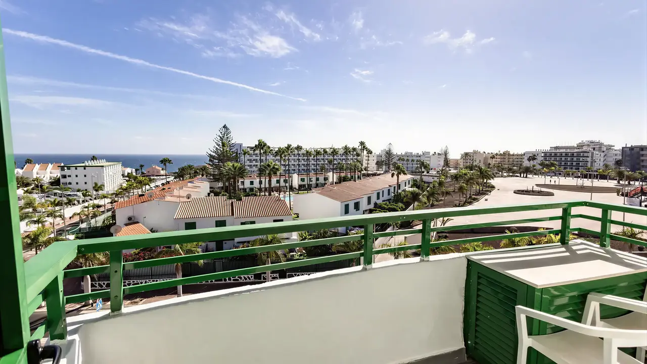 Balkon z widokiem na Playa Bonita
