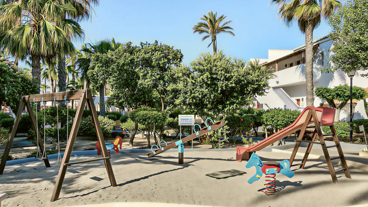 Plac zabaw dla dzieci w Playasol SPA