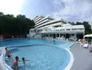 Basen przy hotelu Pliska