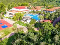 Widok na kompleks Poseidon Sea Resort  z lotu ptaka