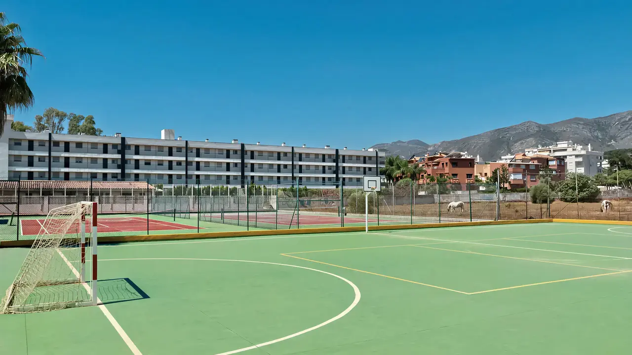 Boisko sportowe w Puente Real