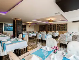Elegancka restauracja w hotelu Quattro Beach Spa