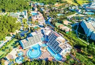 Widok z lotu ptaka na kompleks Queens Park Resort Goynuk